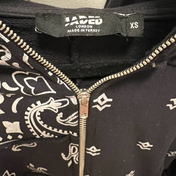 Jaded london zip up hoodie with adorable design! Perfect condition no flaws - Picture 2 of 2